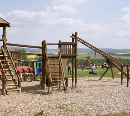 Im Spiel- Und Obstgarten