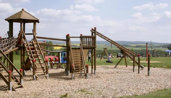 Im Spiel- Und Obstgarten