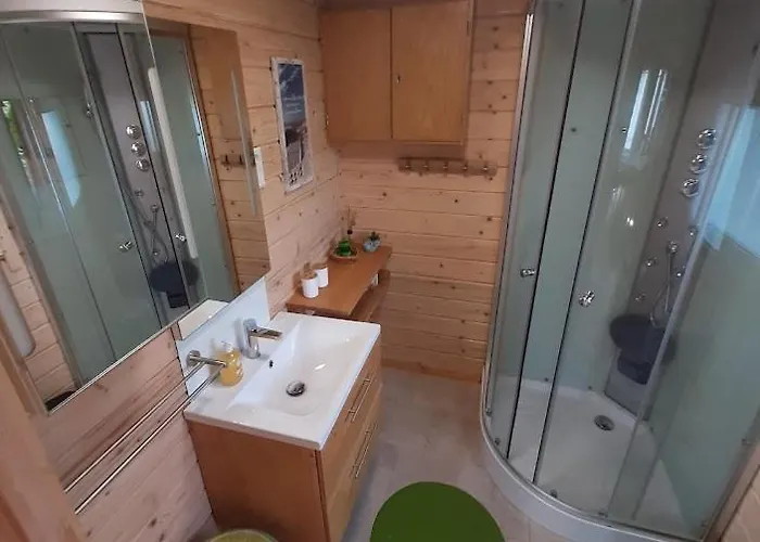 Im Spiel- Und Obstgarten *